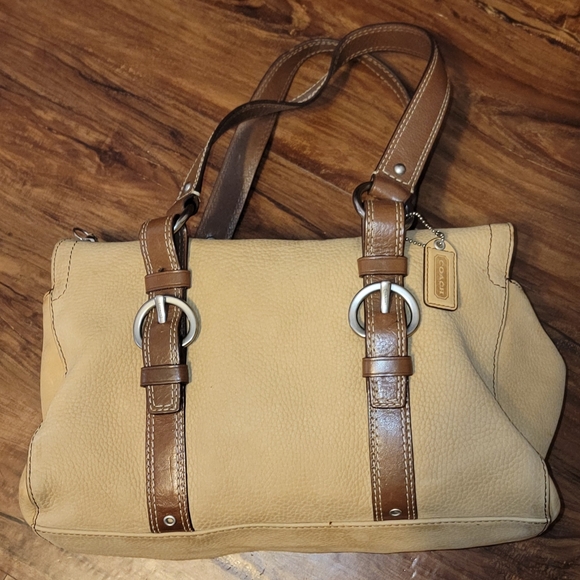 Coach Camel Tan Suede Nubuck Leather Purse C0773-F10895 - Picture 1 of 4